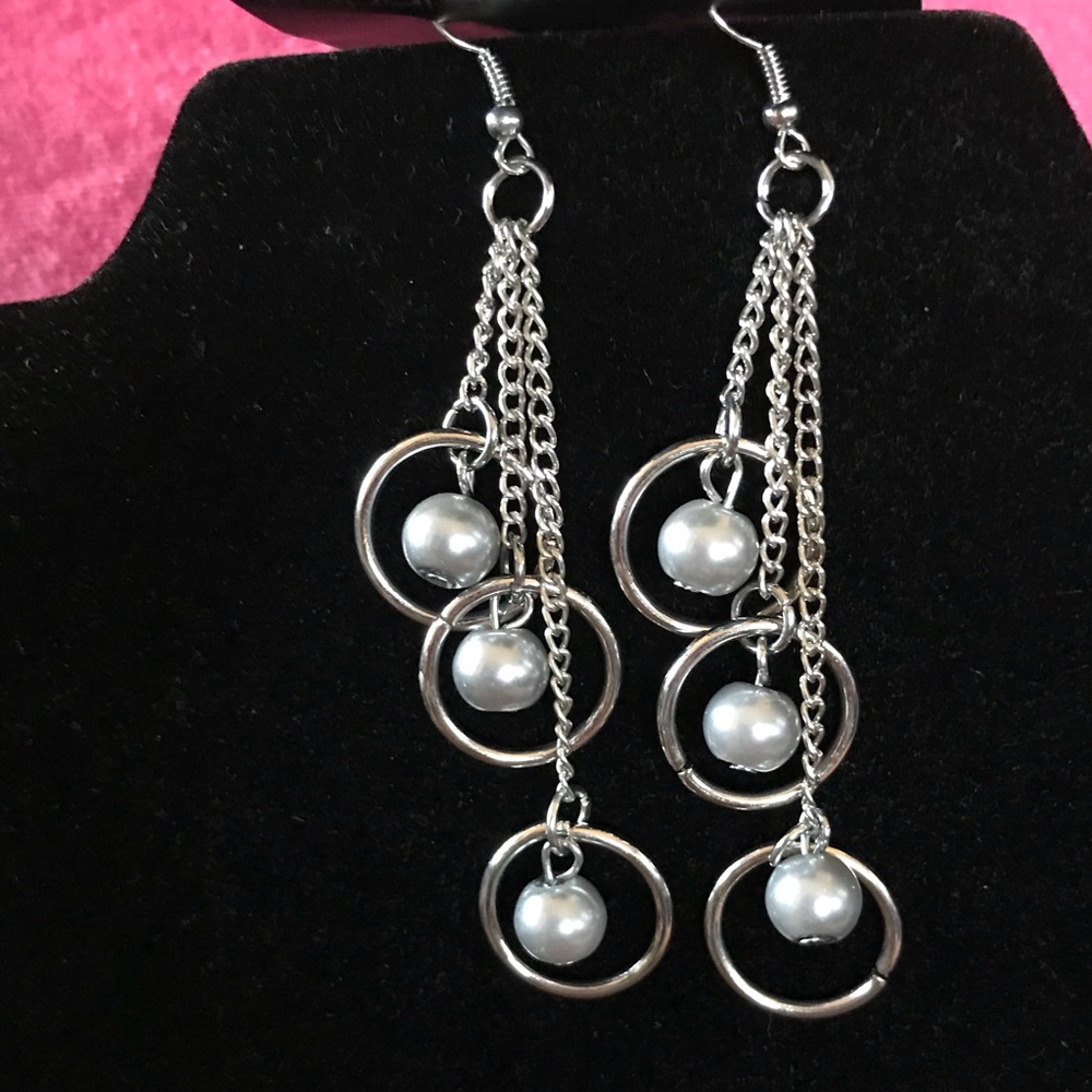 Paparazzi Silver and grey earrings